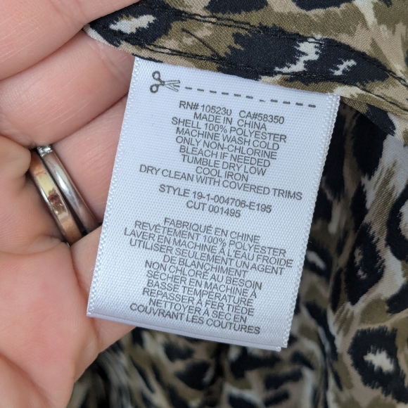 Equipment Femme Leopard Print Abstract Blouse - Size L - Picture 5 of 7